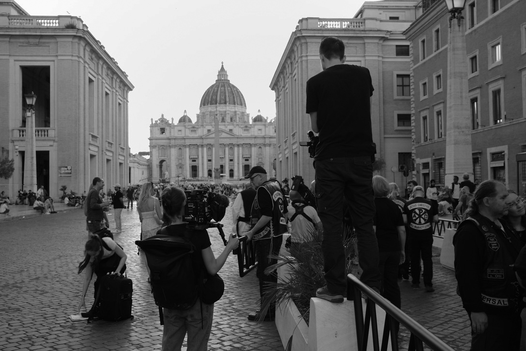 Jesusbiker BTS Topshot